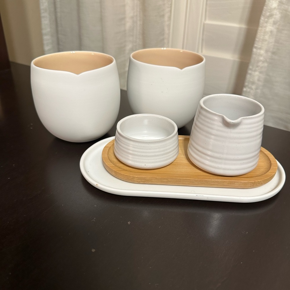 Nespresso coffee mug, creamer, sugar set - Picture 14 of 14